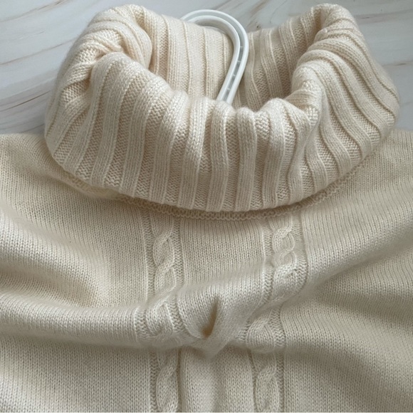 COPY - 100% cashmere turtleneck sweater (beige, size XS/S) - Picture 7 of 9